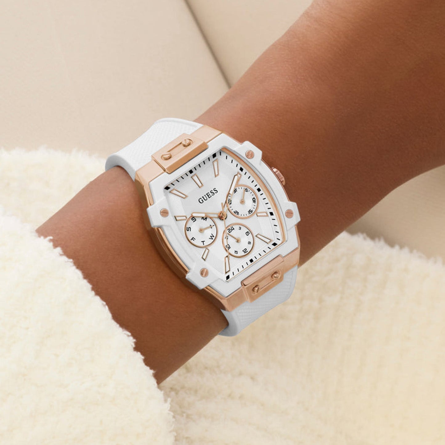 Gt Phoenix Women Quartz White Dial Analog Stainless Steel GW0945L6