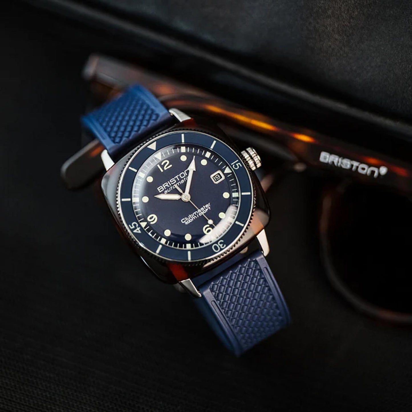 Clubmaster Diver Men Automatic Blue Dial Analog Rubber Watch 241740.SA.T.15.FNB