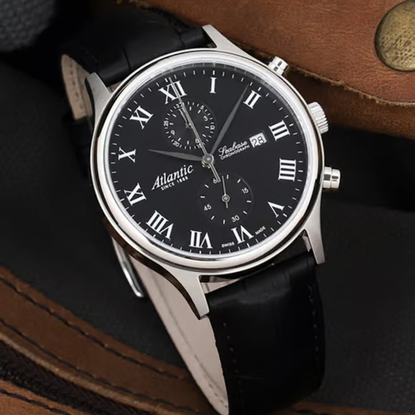 Men Quartz Black Dial Chronograph Leather Watch 64452.41.68