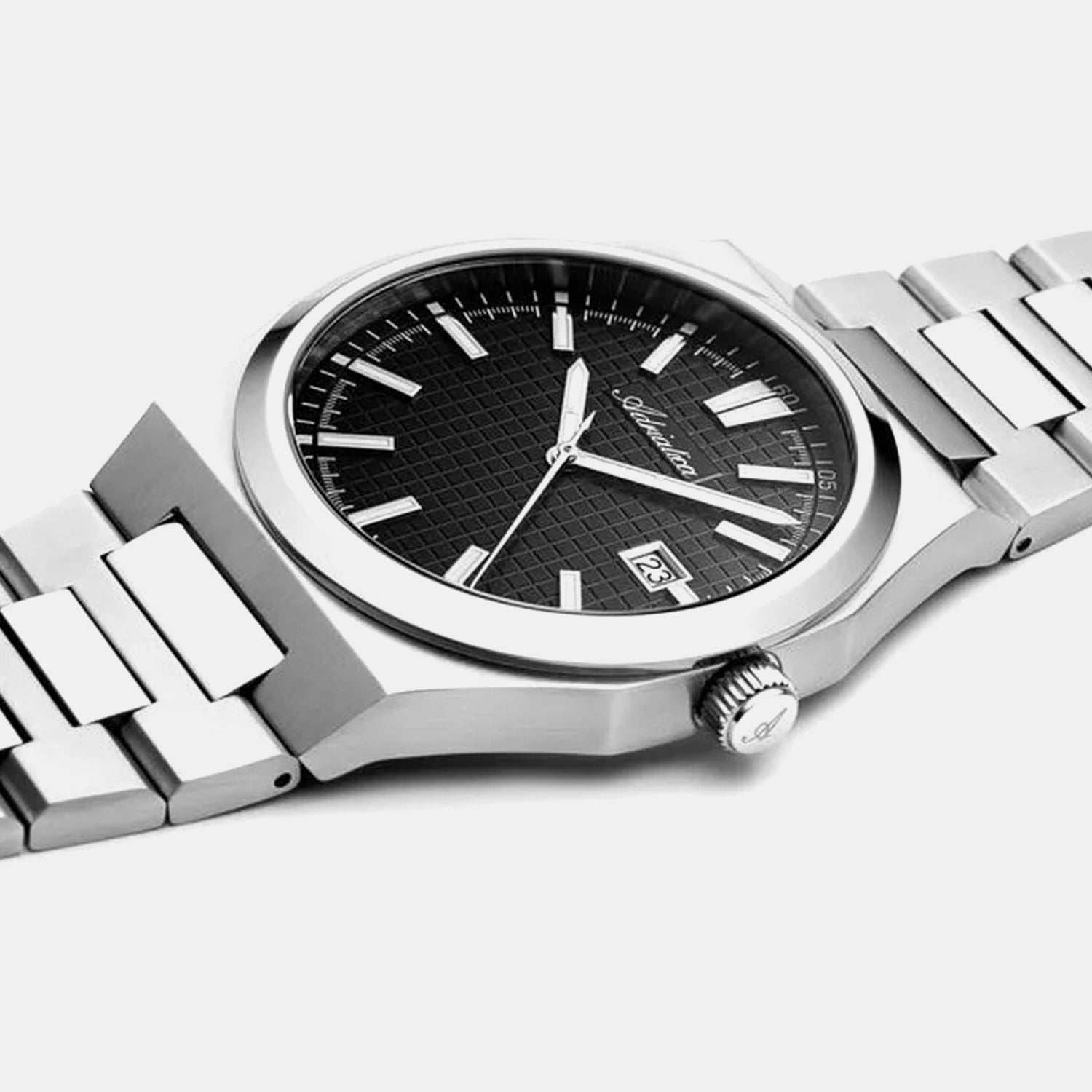 Men Quartz Black Dial Analog Stainless Steel Watch A8326.5114Q