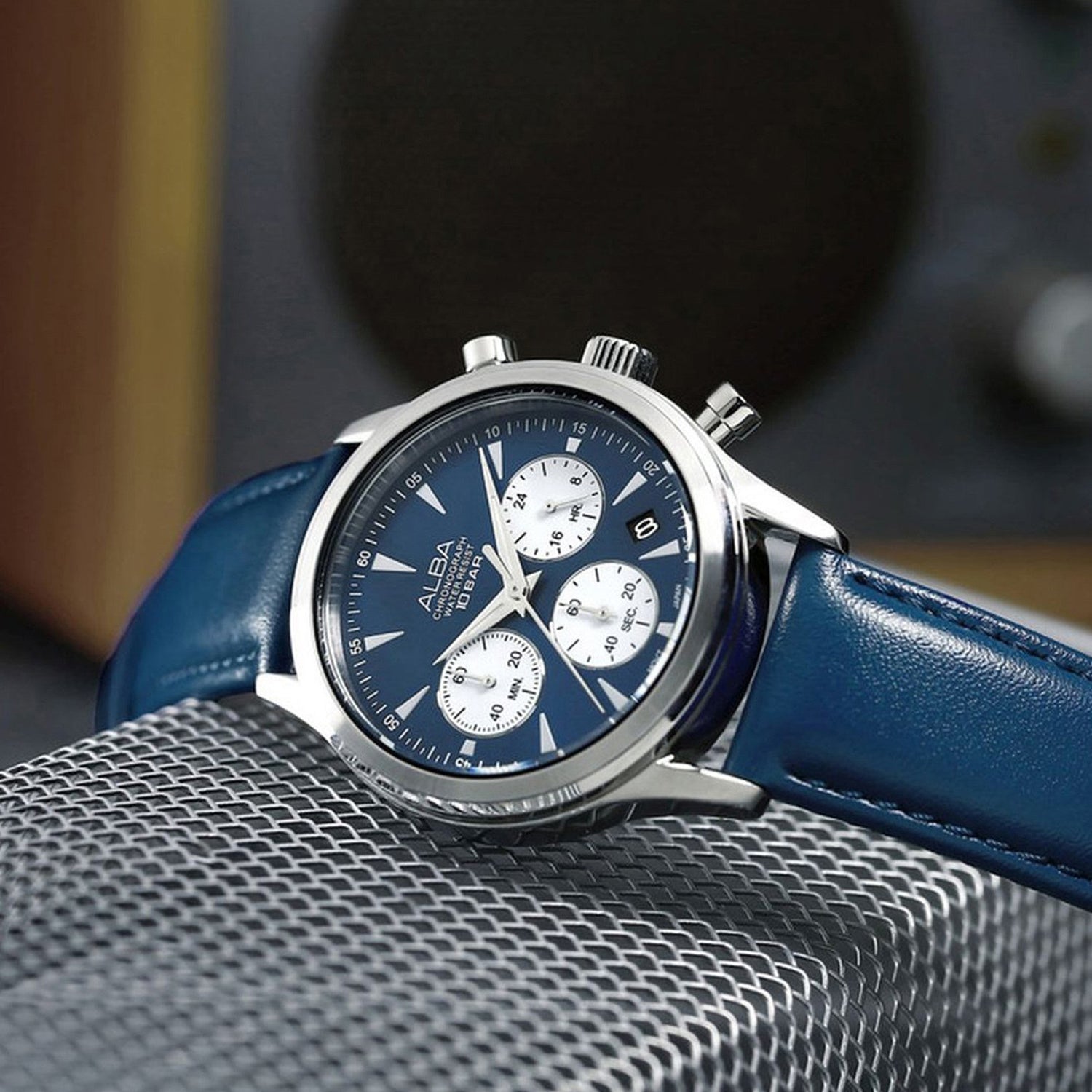Men Quartz Blue Dial Chronograph Leather Watch AT3K57X1