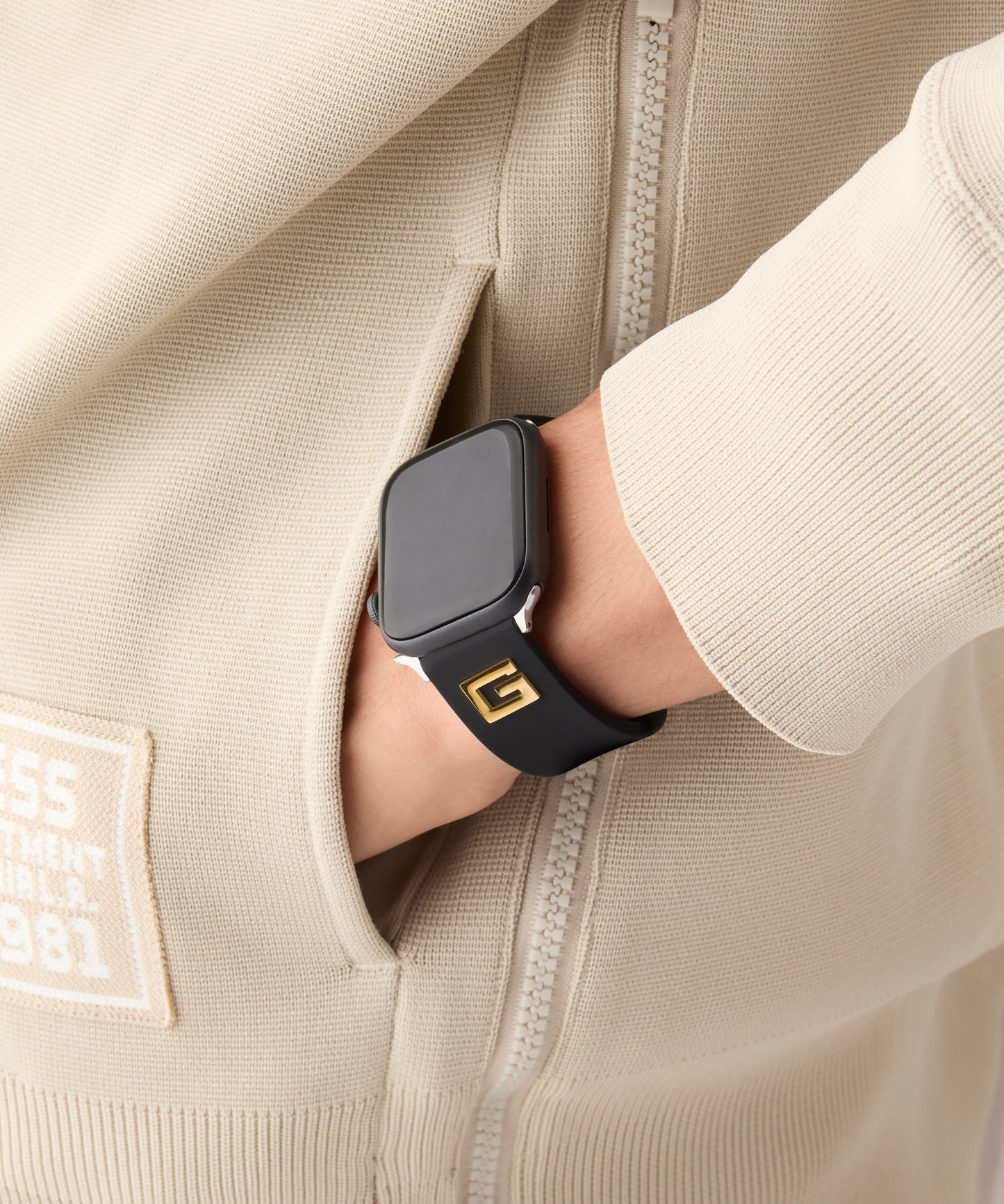 GUESS APPLE BAND (42MM-44MM)