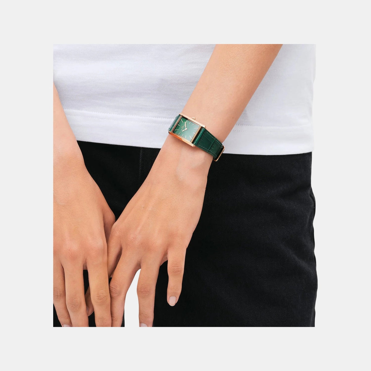 Women Quartz Green Dial Analog Stainless Steel Watch DW00100694K
