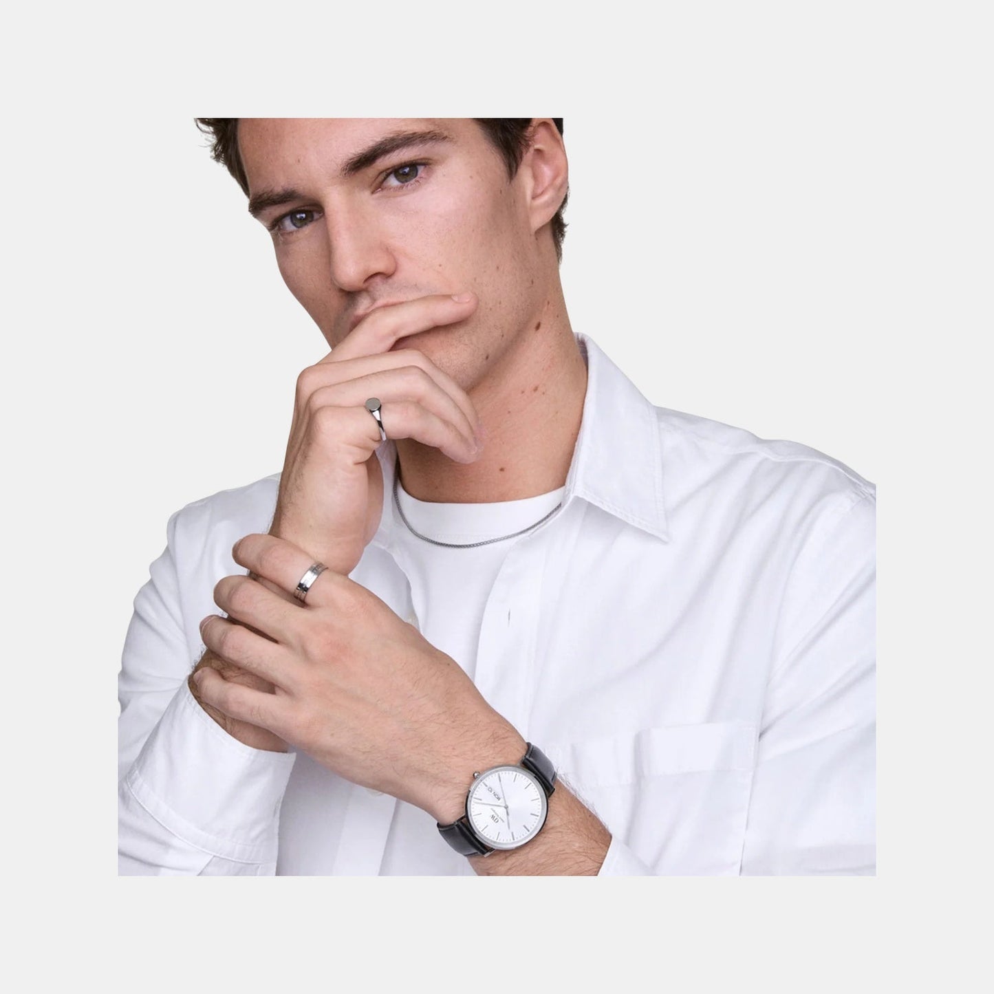 Classic Day Date Men Quartz White Dial Analog Leather Watch DW00100832K