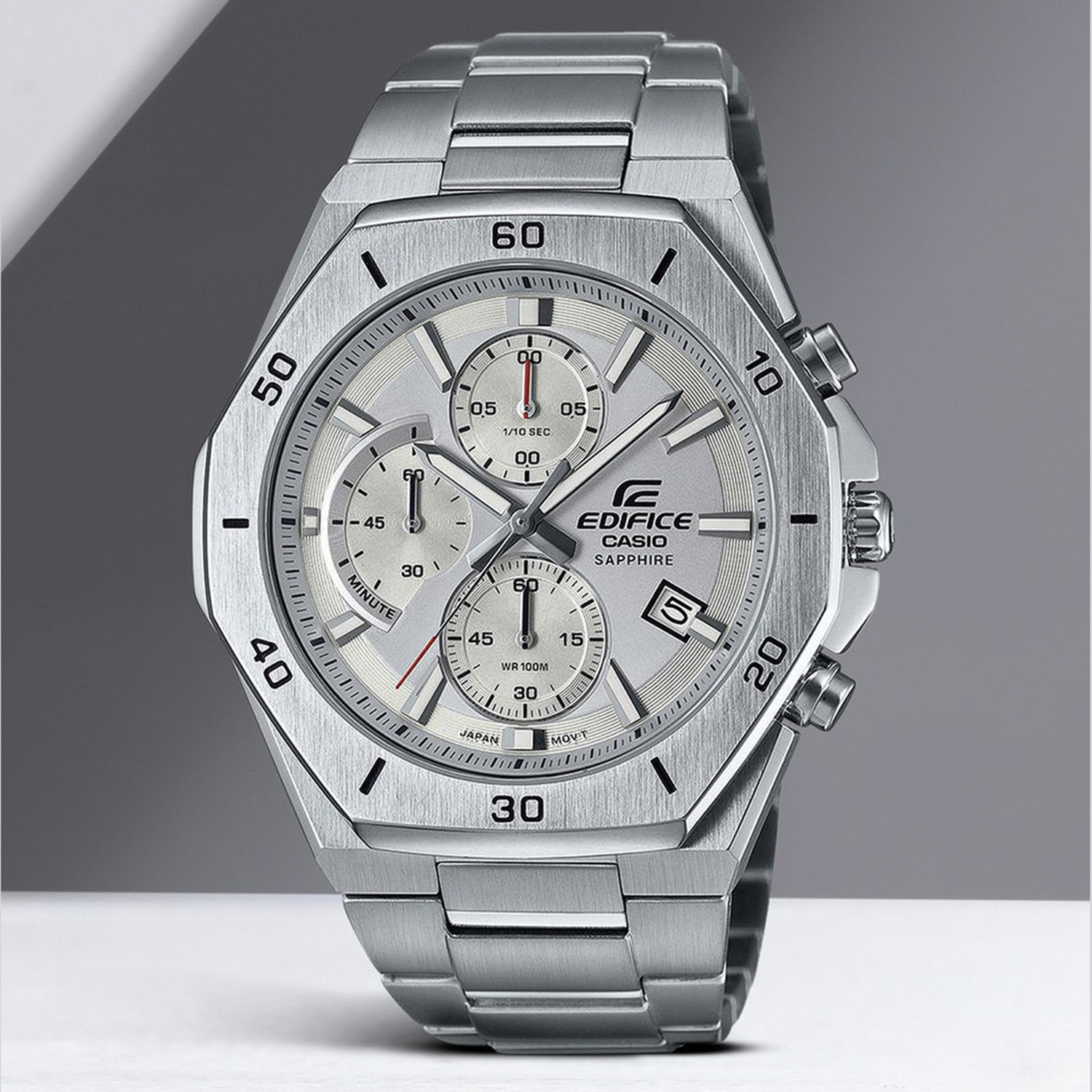 Edifice Men Quartz White Dial Chronograph Stainless Steel Watch EX552