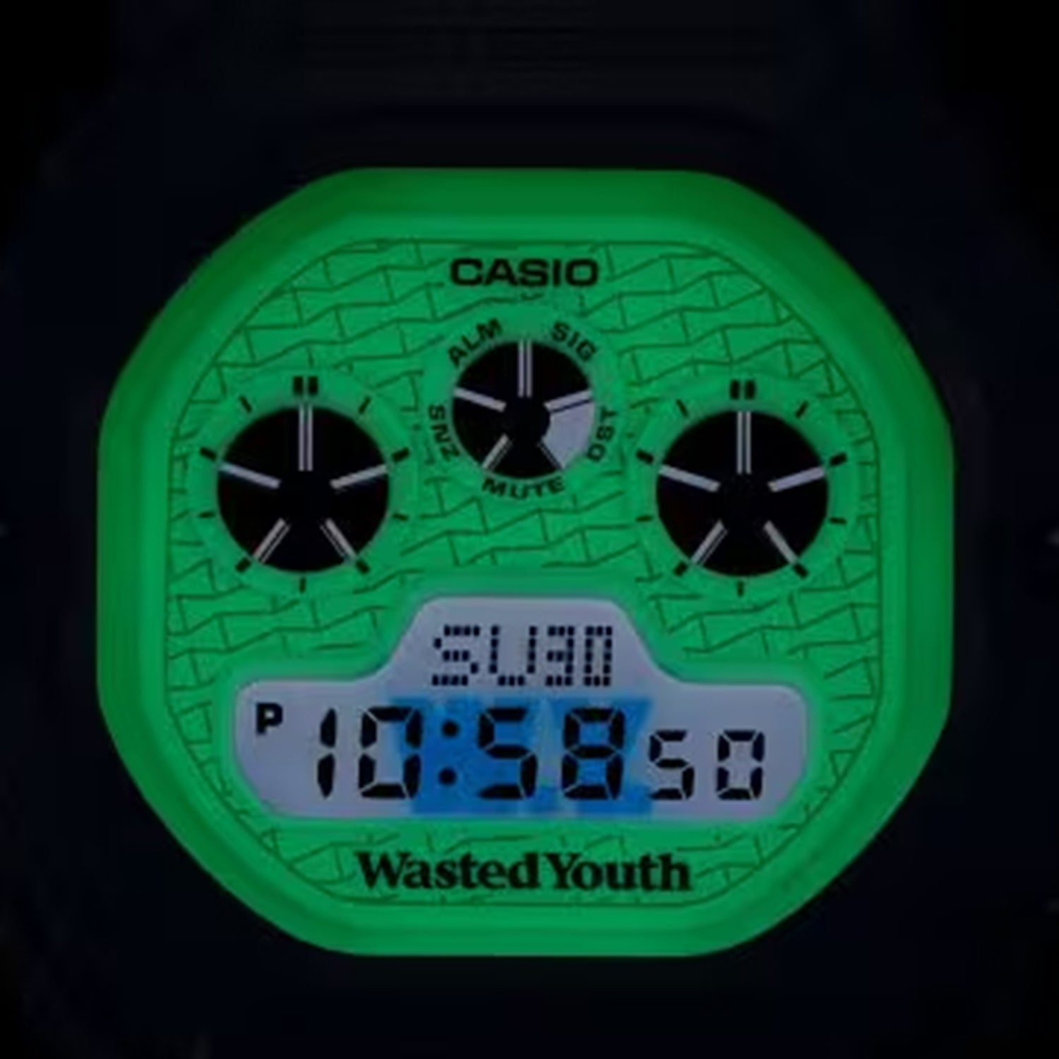 G-Shock Men Quartz White Dial Digital Resin Watch G1327