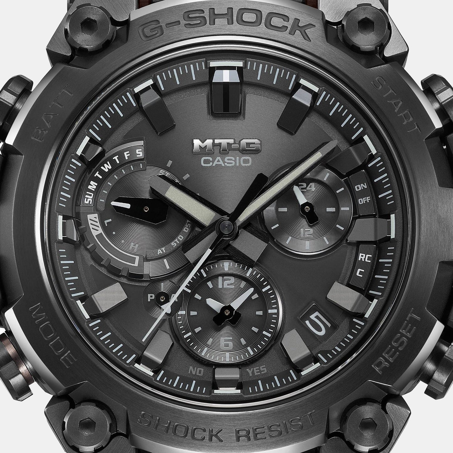G-Shock Men Quartz Black Dial Analog Resin Watch G1732