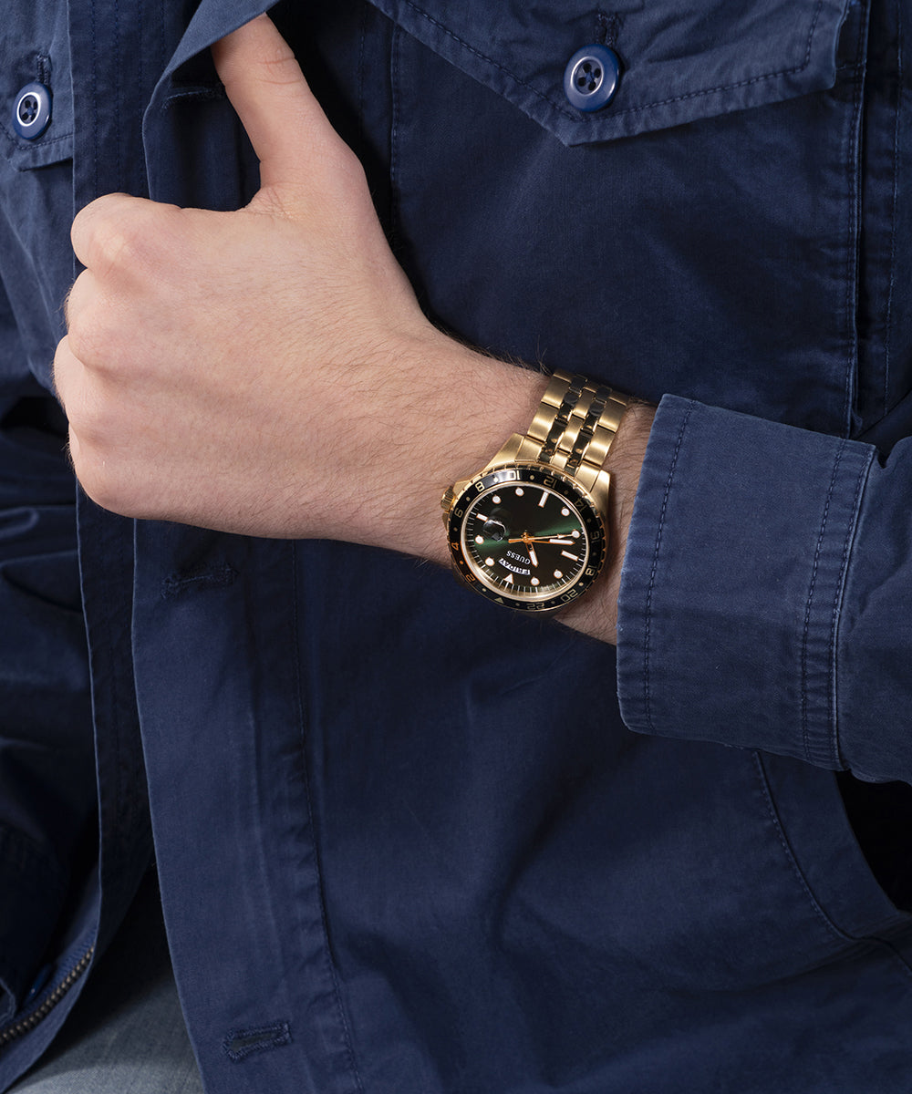 GUESS Mens Gold Tone Day/Date Watch