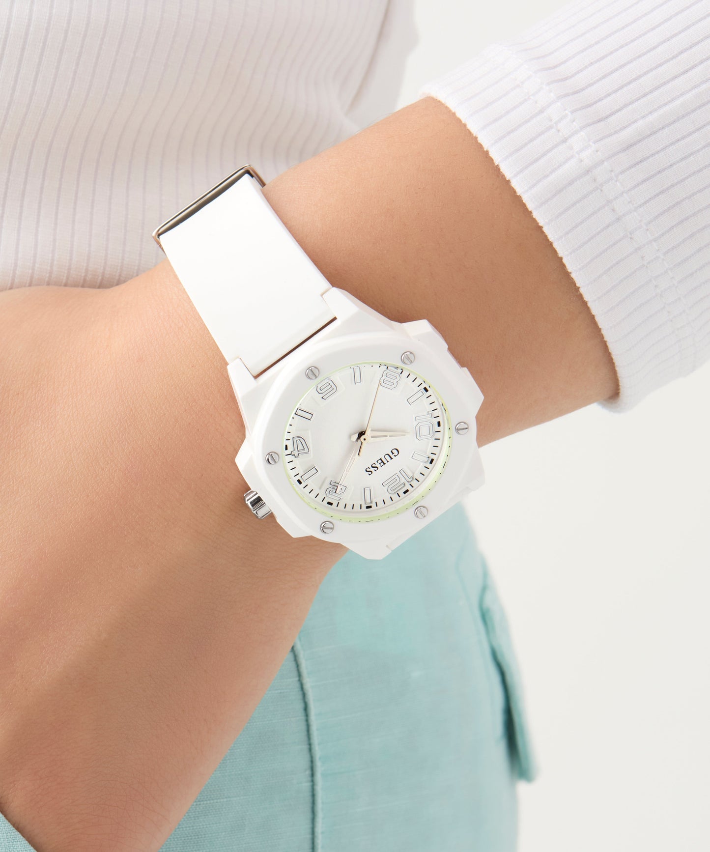 GUESS Ladies White Analog Watch