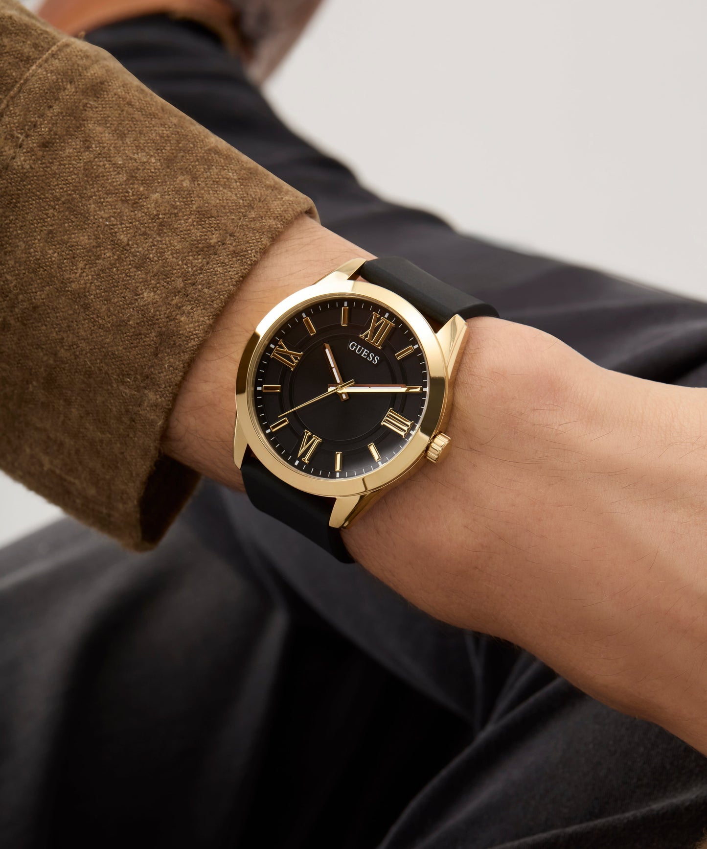 GUESS Mens Black Gold Tone Analog Watch