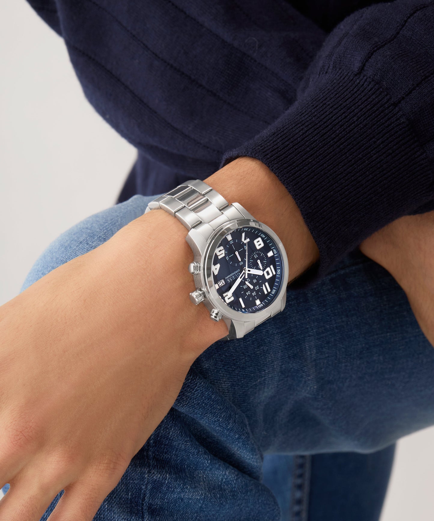 GUESS Mens Silver Tone Chronograph Watch