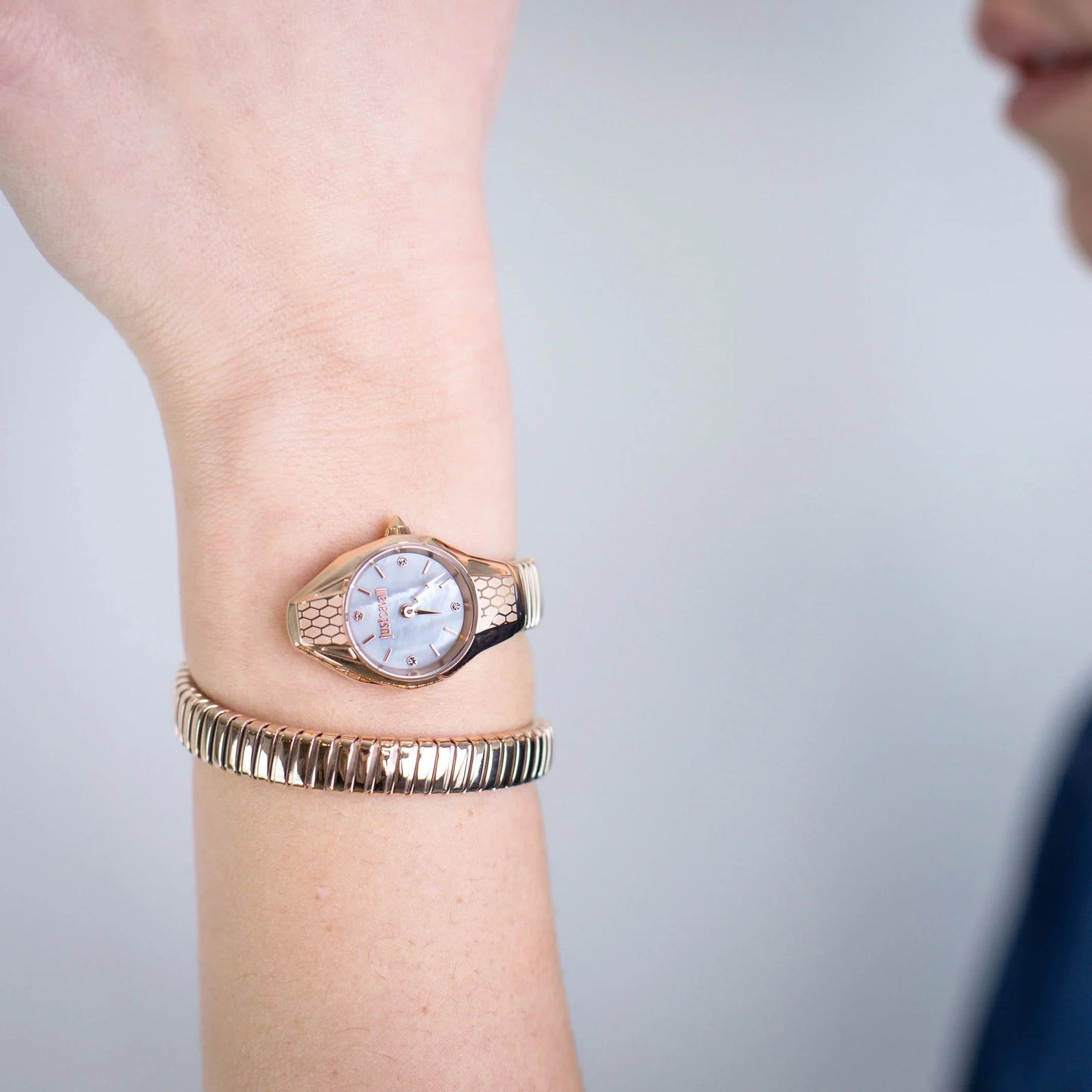 Vivace Rose Gold Antique white
