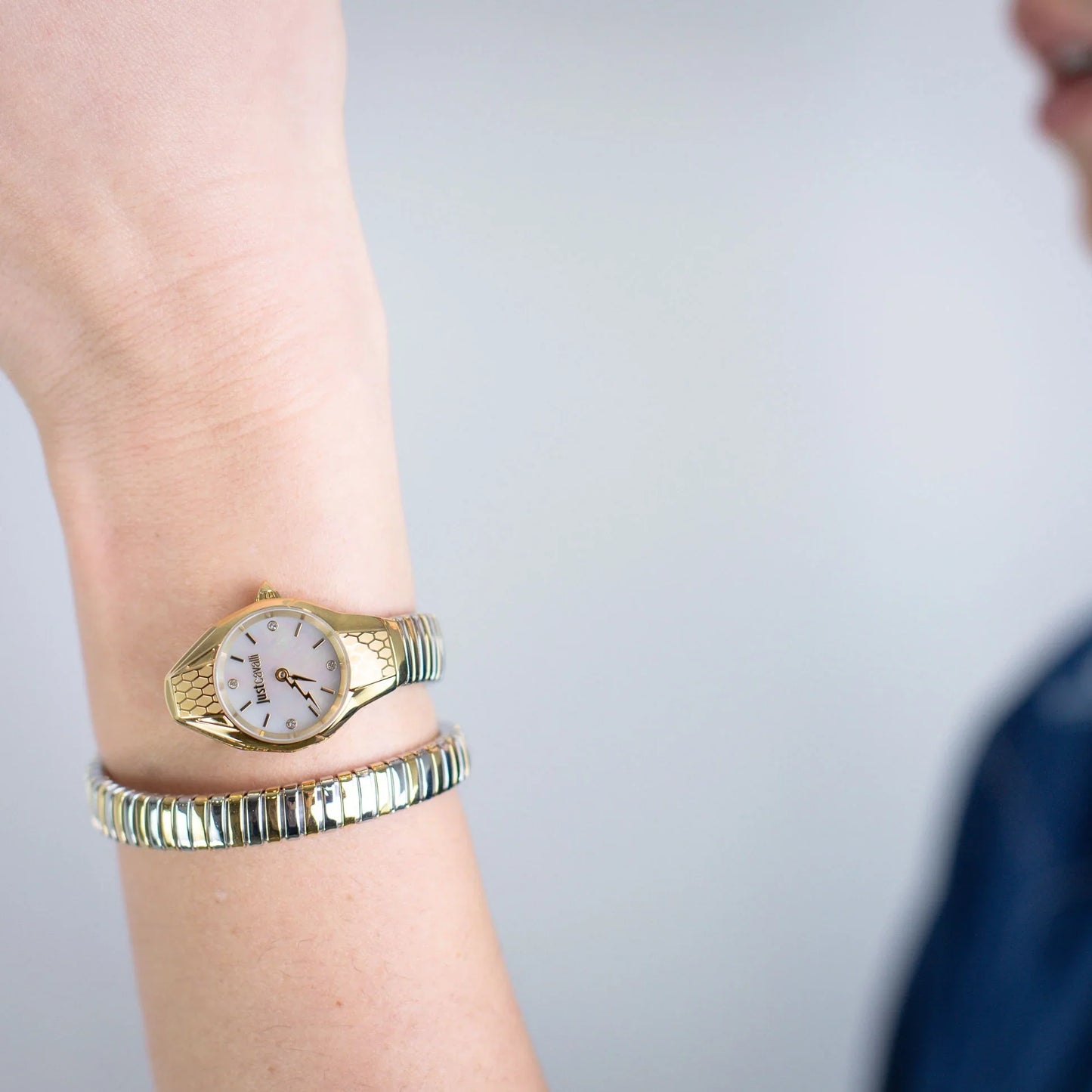 Vivace Silver Yellow Gold Antique white