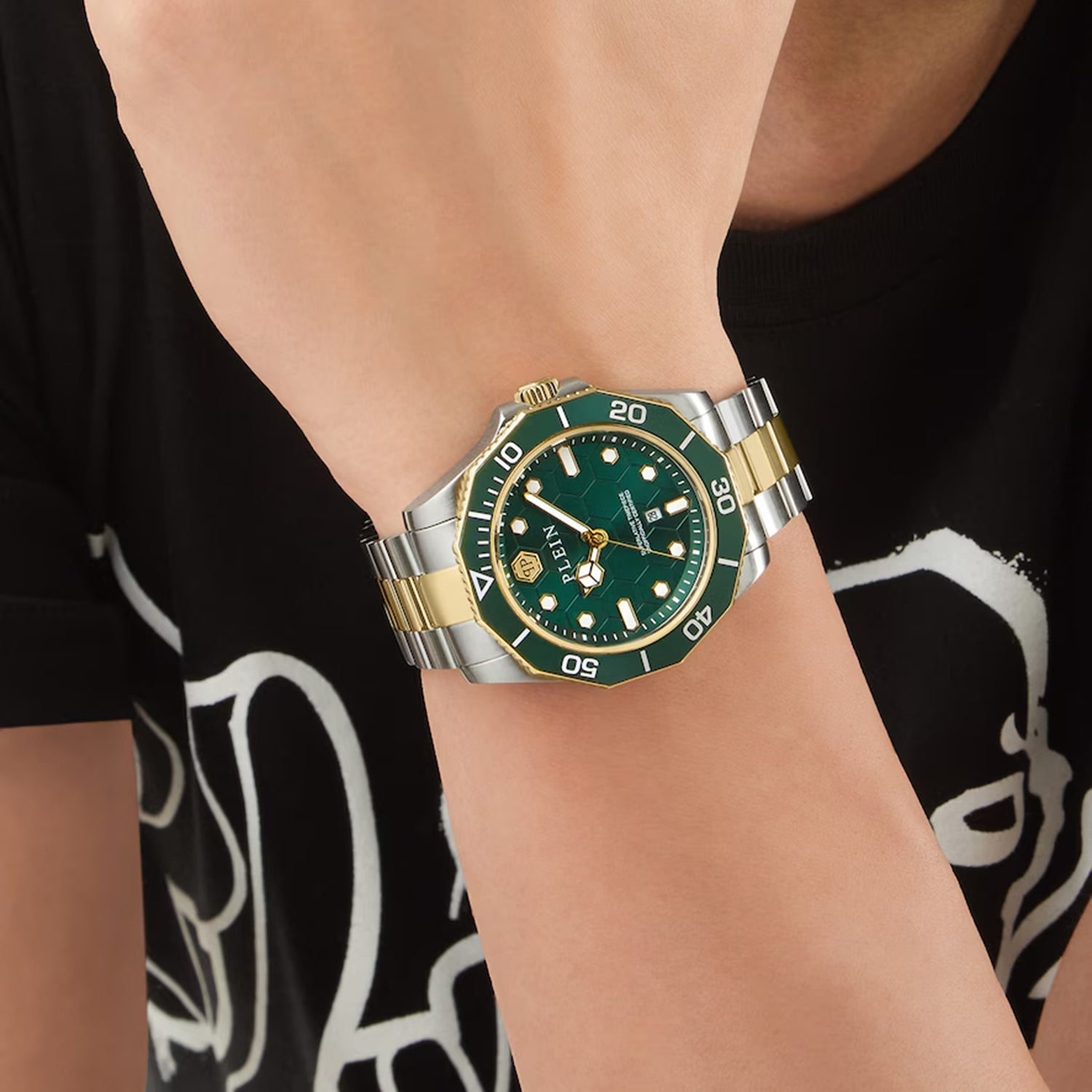 Men Quartz Green Dial Analog Stainless Steel Watch PW2GA0526