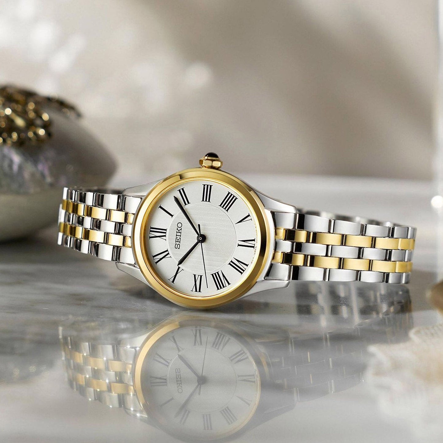Classic Women Quartz White Dial Analog Stainless Steel Watch SUR612P1