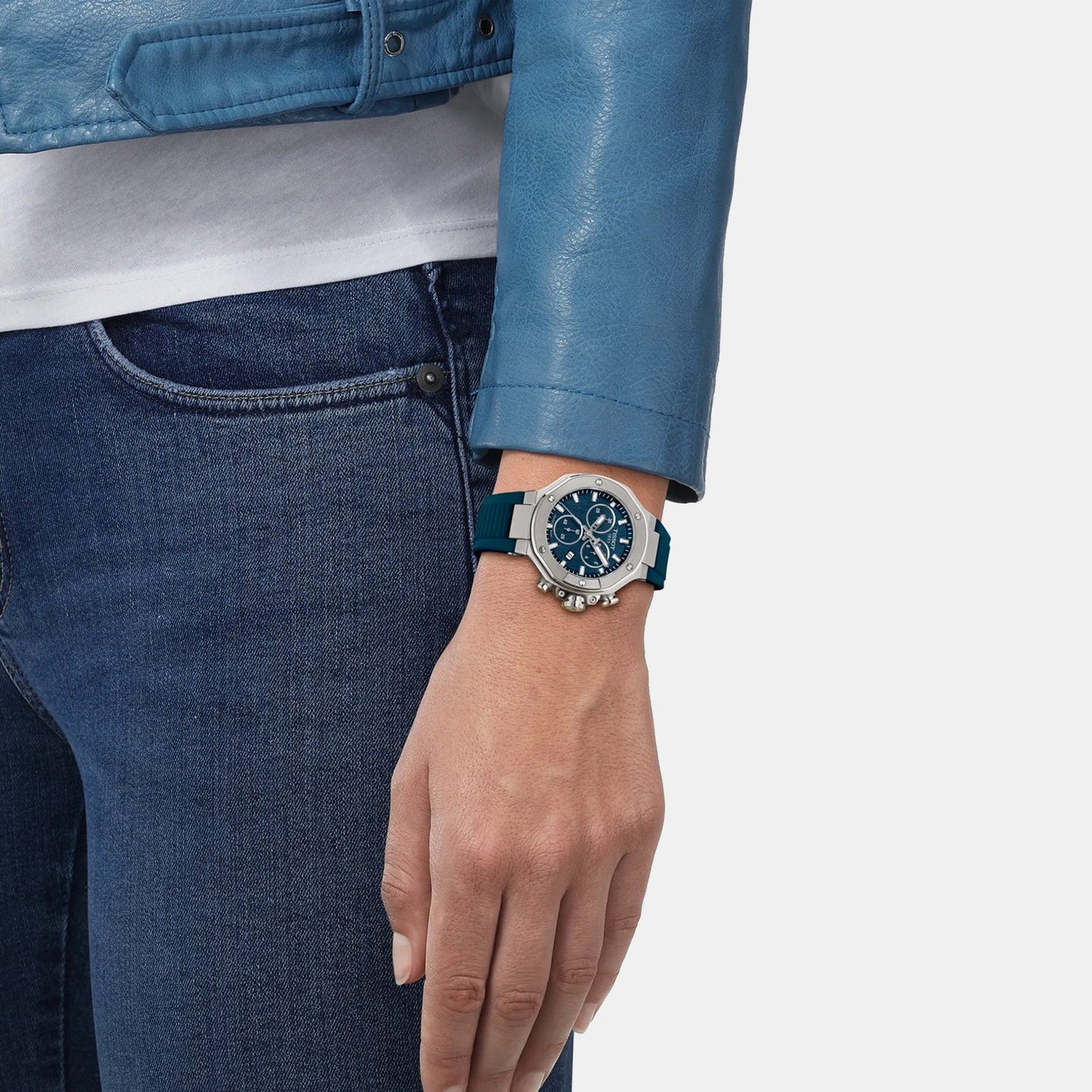 Sport Women Quartz Blue Dial Analog Silicone Watch T1418171704100