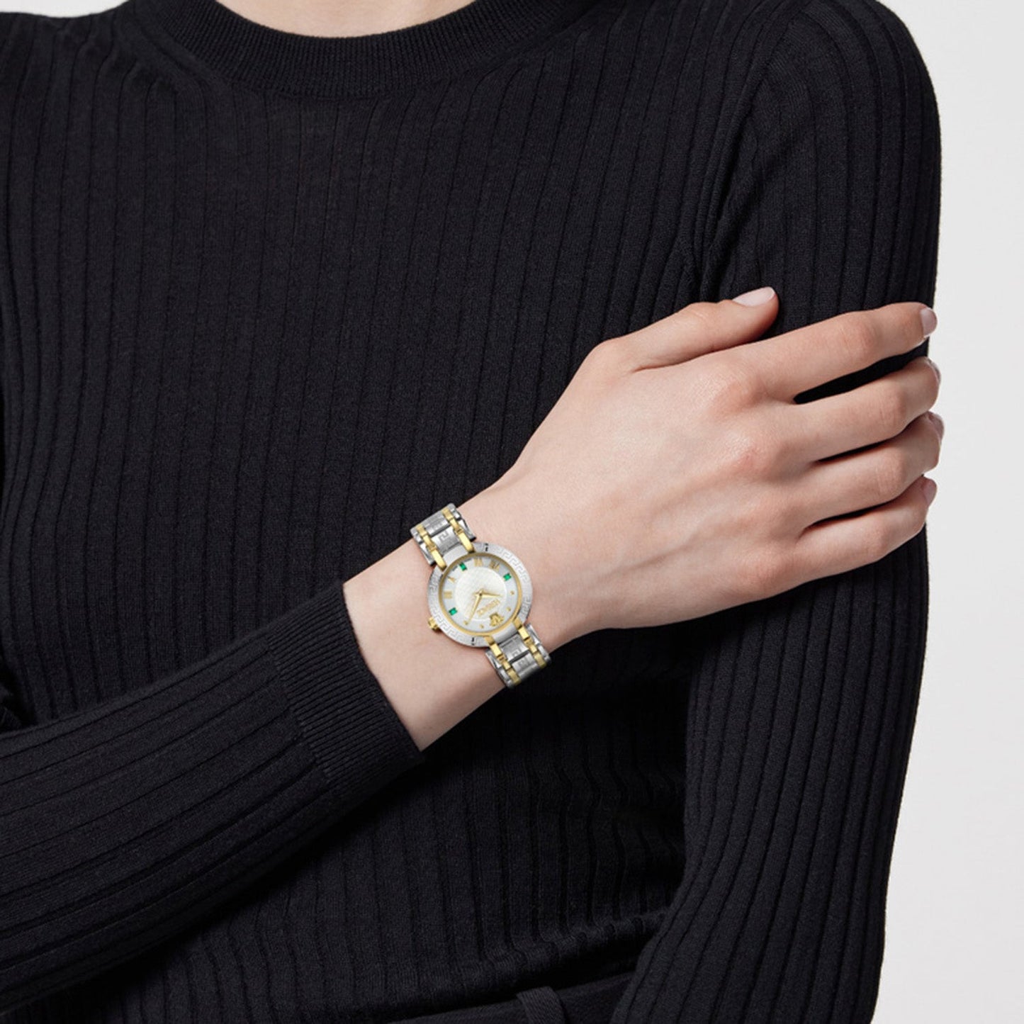 Antlia Women Quartz Silver Dial Analog Stainless Steel Watch VE0P00725