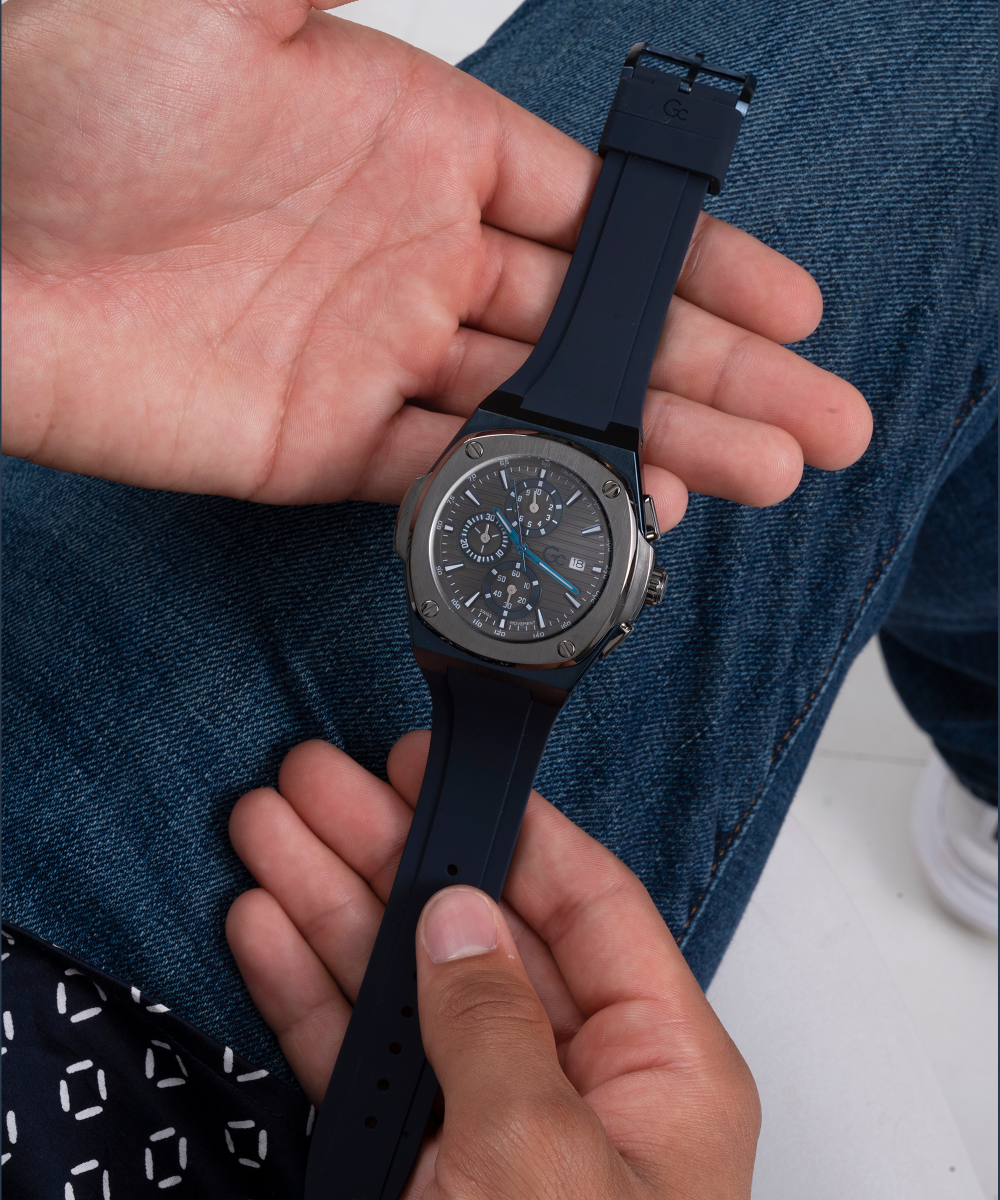 Gc Coussin Shape Chrono Silicone