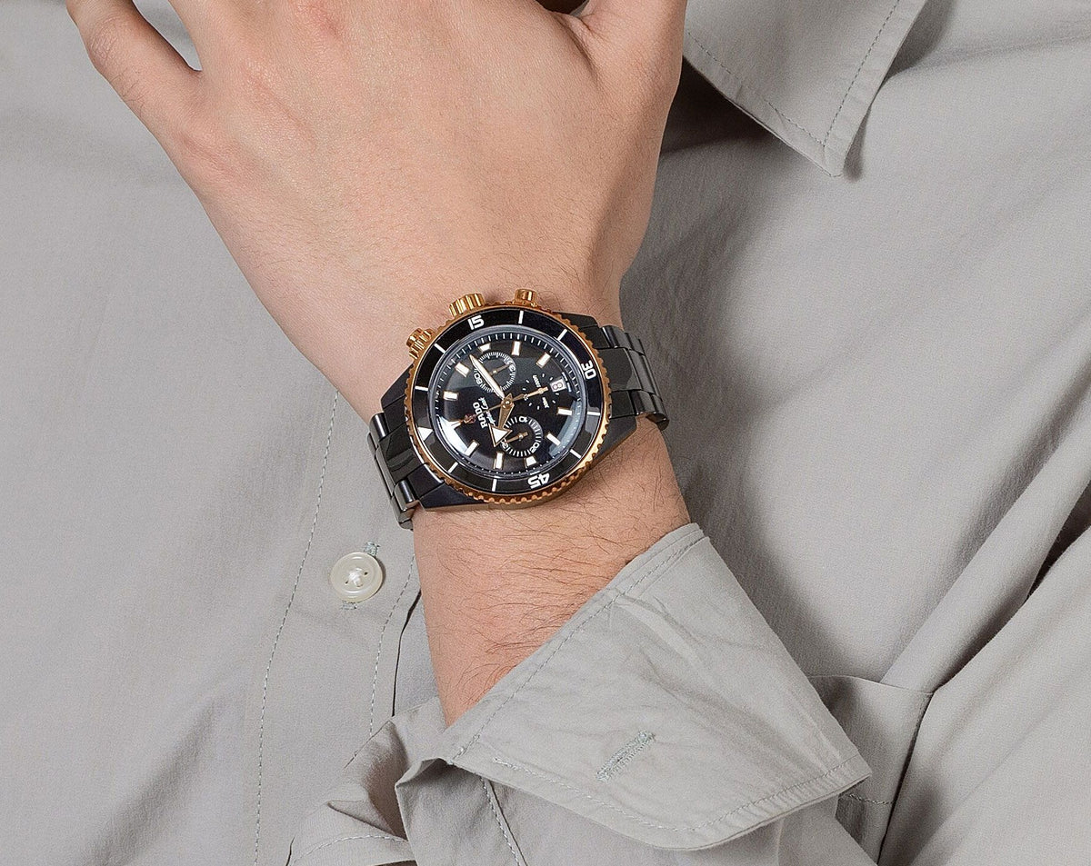 Rado Captain Cook Automatic Men Watches in Round case & Black Dial R32190153