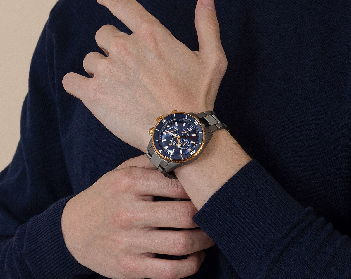 Rado Captain Cook Automatic Men Watches in Round case & Blue Dial R32195202