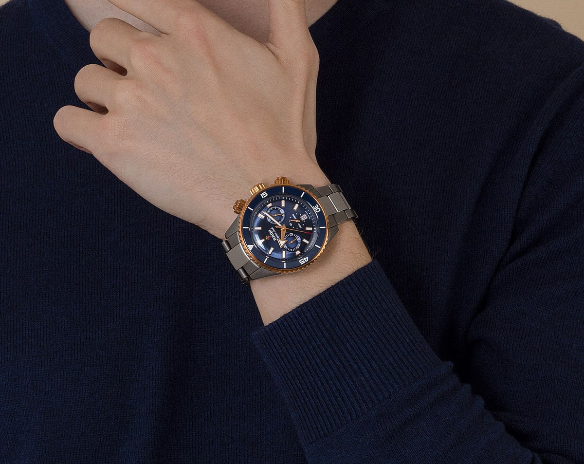 Rado Captain Cook Automatic Men Watches in Round case & Blue Dial R32195202