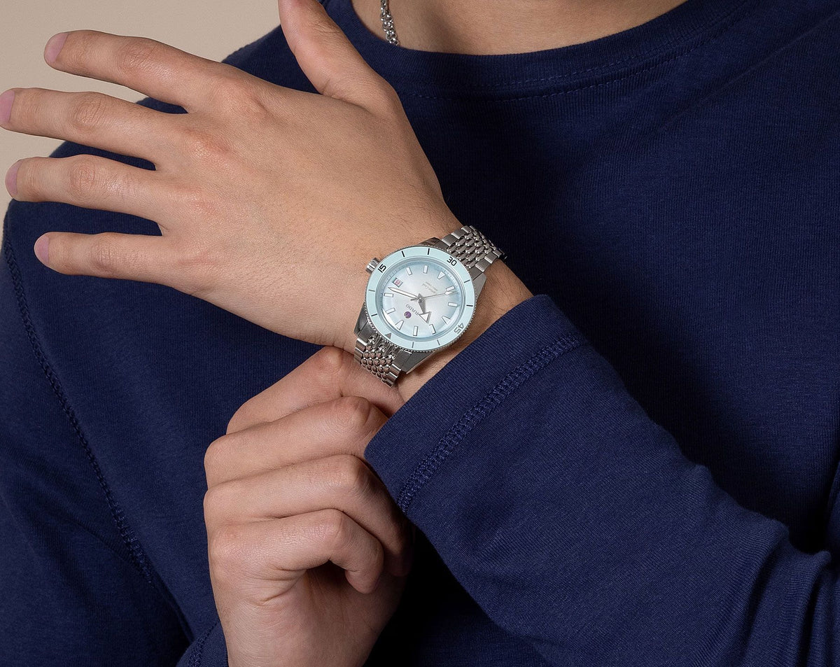 Rado Captain Cook Automatic Unisex Watches in Round case & Blue Dial R32223203