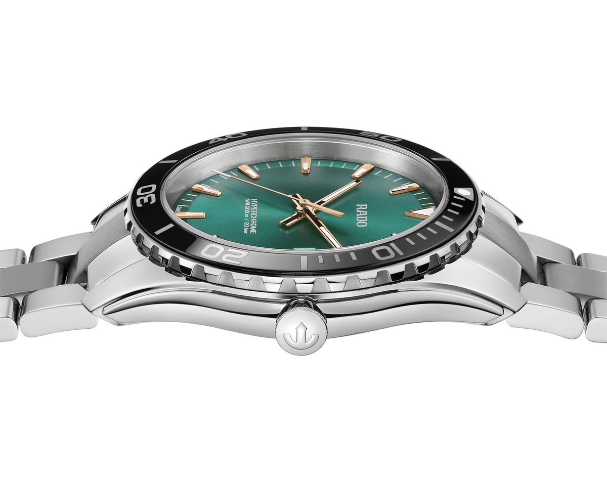 Rado HyperChrome Quartz Men Watches in Round case & Green Dial R32156313