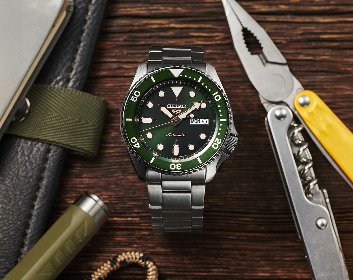 Seiko 5 Sports Automatic Men Watches in Round case & Green Dial SRPD63K1