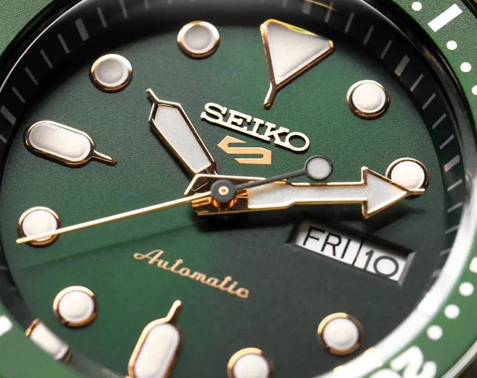 Seiko 5 Sports Automatic Men Watches in Round case & Green Dial SRPD63K1