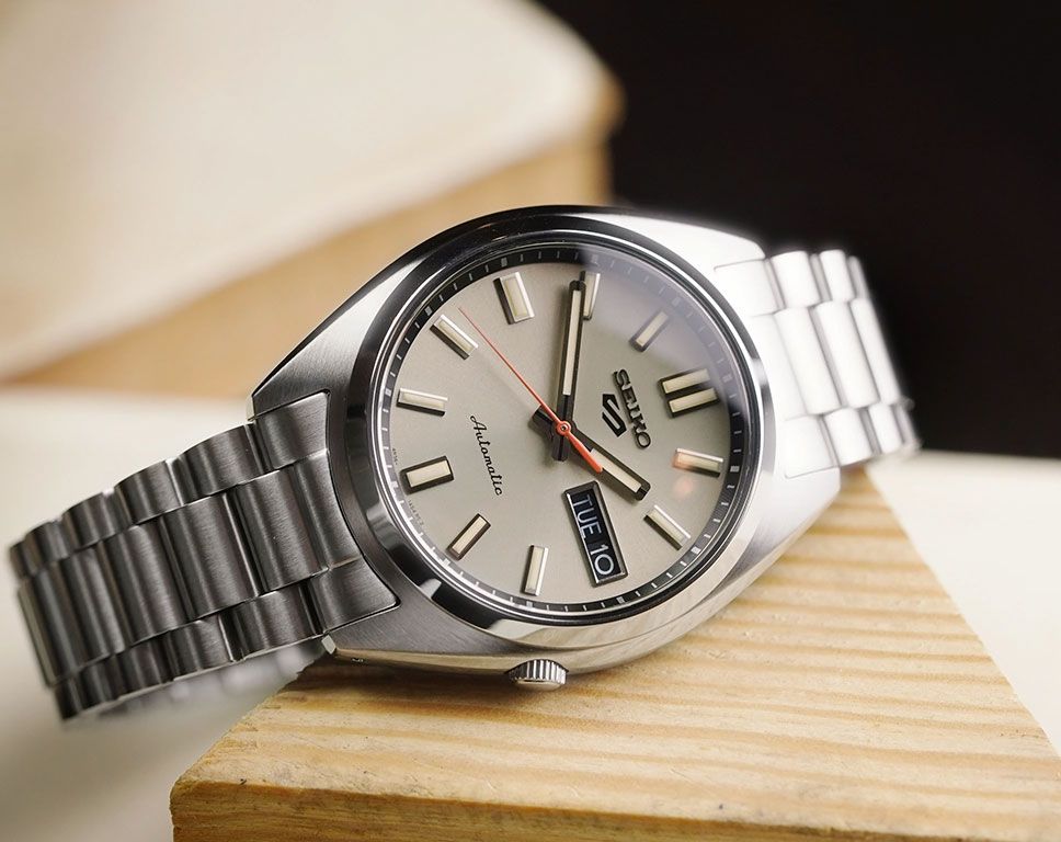 Seiko 5 Sports Automatic Men Watches in Round case & Beige Dial SRPK91K1