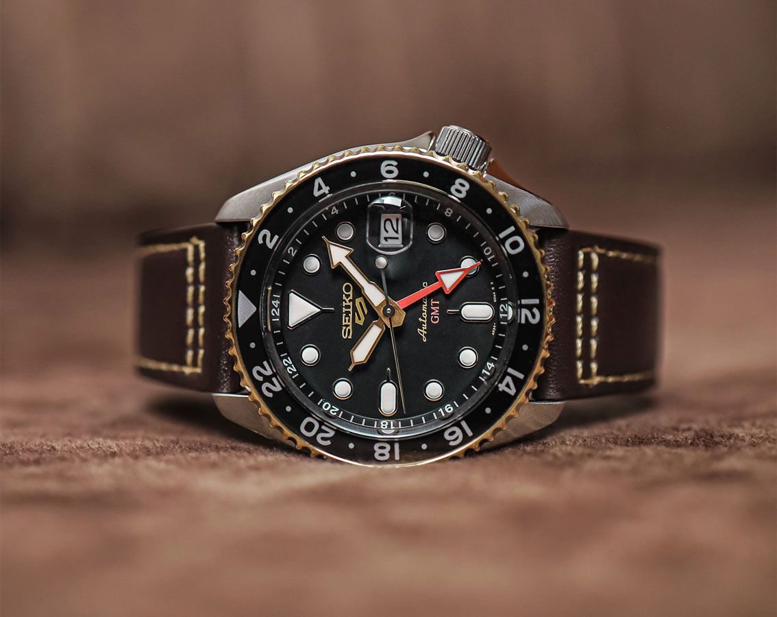 Seiko 5 Sports Automatic Men Watches in Round case & Brown Dial SSK036K1