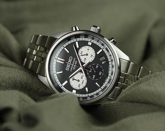 Seiko Dress Quartz Men Watches in Round case & Black Dial SSB429P1
