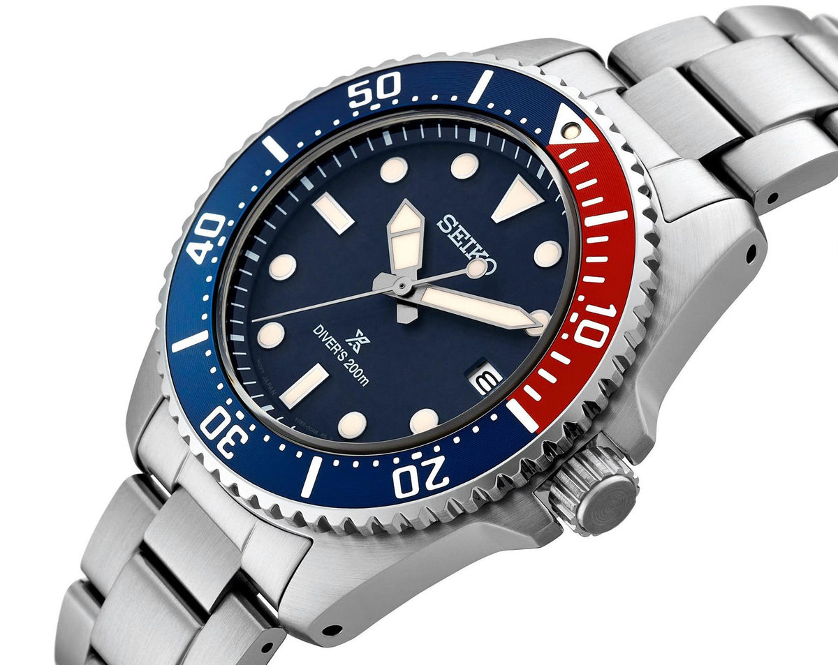 Seiko Prospex Solar Powered Men Watches in Round case & Blue Dial SNE595P1