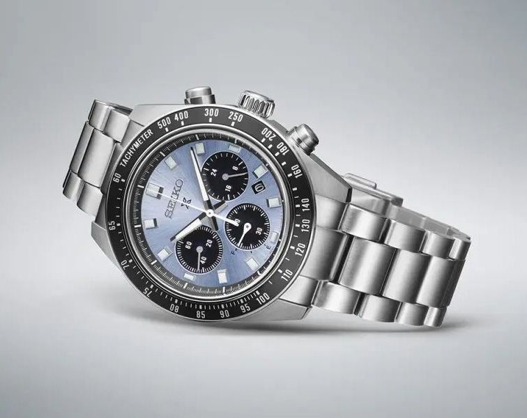 Seiko Prospex Solar Powered Men Watches in Round case & Blue Dial SSC935P1