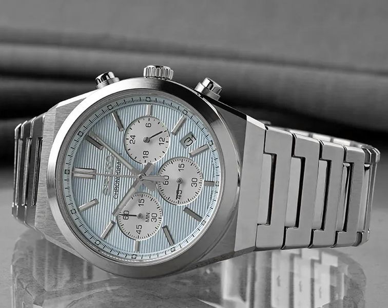 Seiko Sport Quartz Men Watches in Round case & Blue Dial SSB459P1
